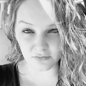 Meet your Posher, Michaela